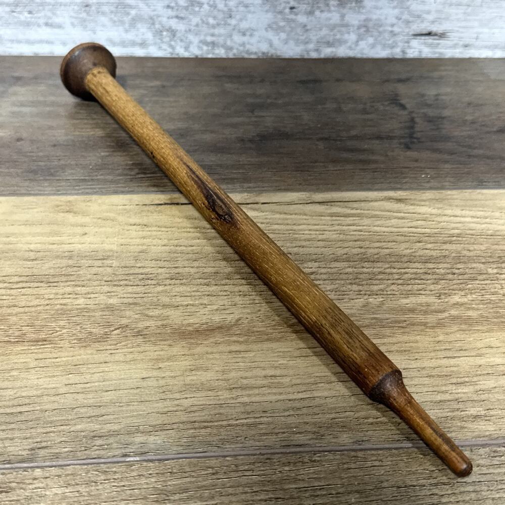 Antique Wooden Spinning Spool Needle - Picture 8 of 13